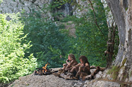 les néandertaliens utilisaient les abris-sous-roche pour de protéger des intempéries 