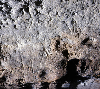 Grotte de La Font-Bargeix - Image sexuelle f&eacute;minine