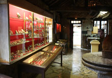 L'int&eacute;rieur du mus&eacute;e de Saint-Cirq