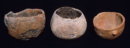 Trois petites c&eacute;ramiques