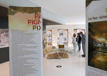 Vue générale de l'exposition Paroi, Pigment, Pixel