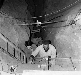 Les fouilles à Lascaux en 1961 par l'Abbé Glory