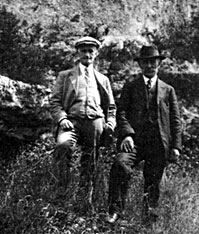 Peyrony et Collier au Moustier en 1927