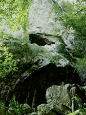 Grotte de Engis