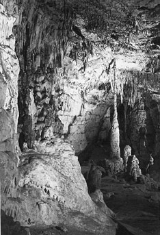 La salle du chaos - grande grotte - Arcy-sur-Cure