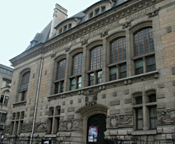 Facade de l'Institut de Paléontologie Humaine