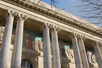 Facade du Palais de la Découverte