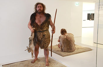 Néandertal et Sapiens
