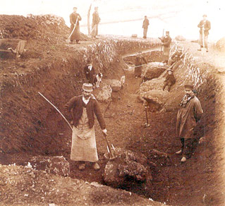Les fouilles à Solutré en 1896