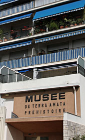 Un musée sous un immeuble !