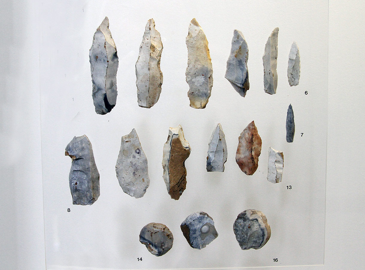 Premiers outils de la préhistoire