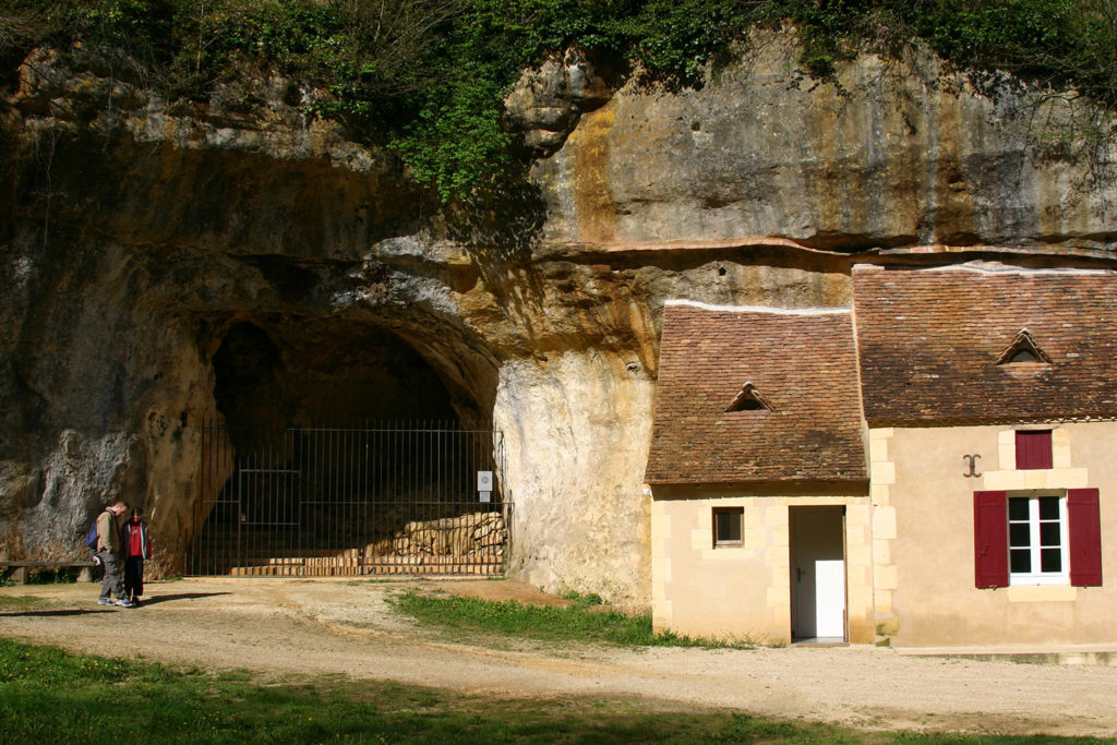 Les Combarelles