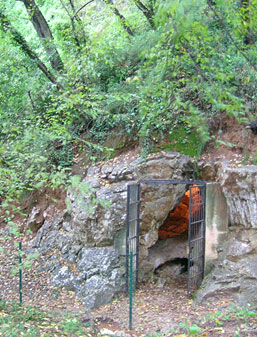 La grotte du Vallonnet datée de – 1,2 – 1,1 Ma