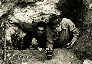 Les premiers chercheurs dans la Grotte de Lascaux