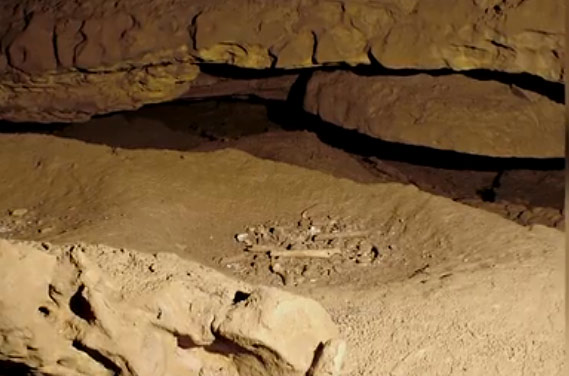 Cussac, étude de la grotte ornée et sépulcrale de 30 000 ans