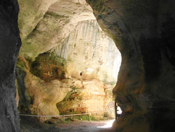 Les premières traces de l’Homme dans la grotte d’Aldène