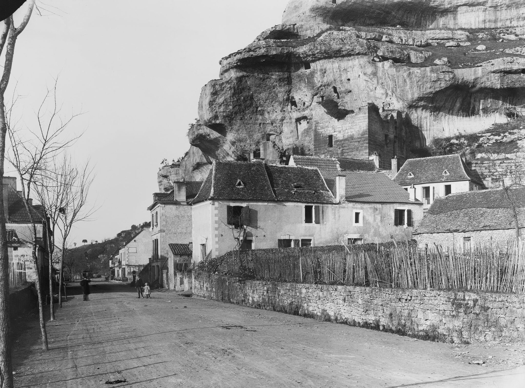 Réouverture des premières salles du Musée de Préhistoire des Eyzies de 1923 Hominides Réouverture des premières salles du Musée de Préhistoire des Eyzies de 1923 Hominides