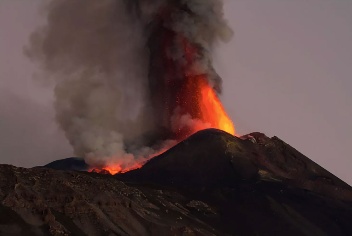 Volcan, climat, Sapiens responsables de la disparition de Néandertal ?